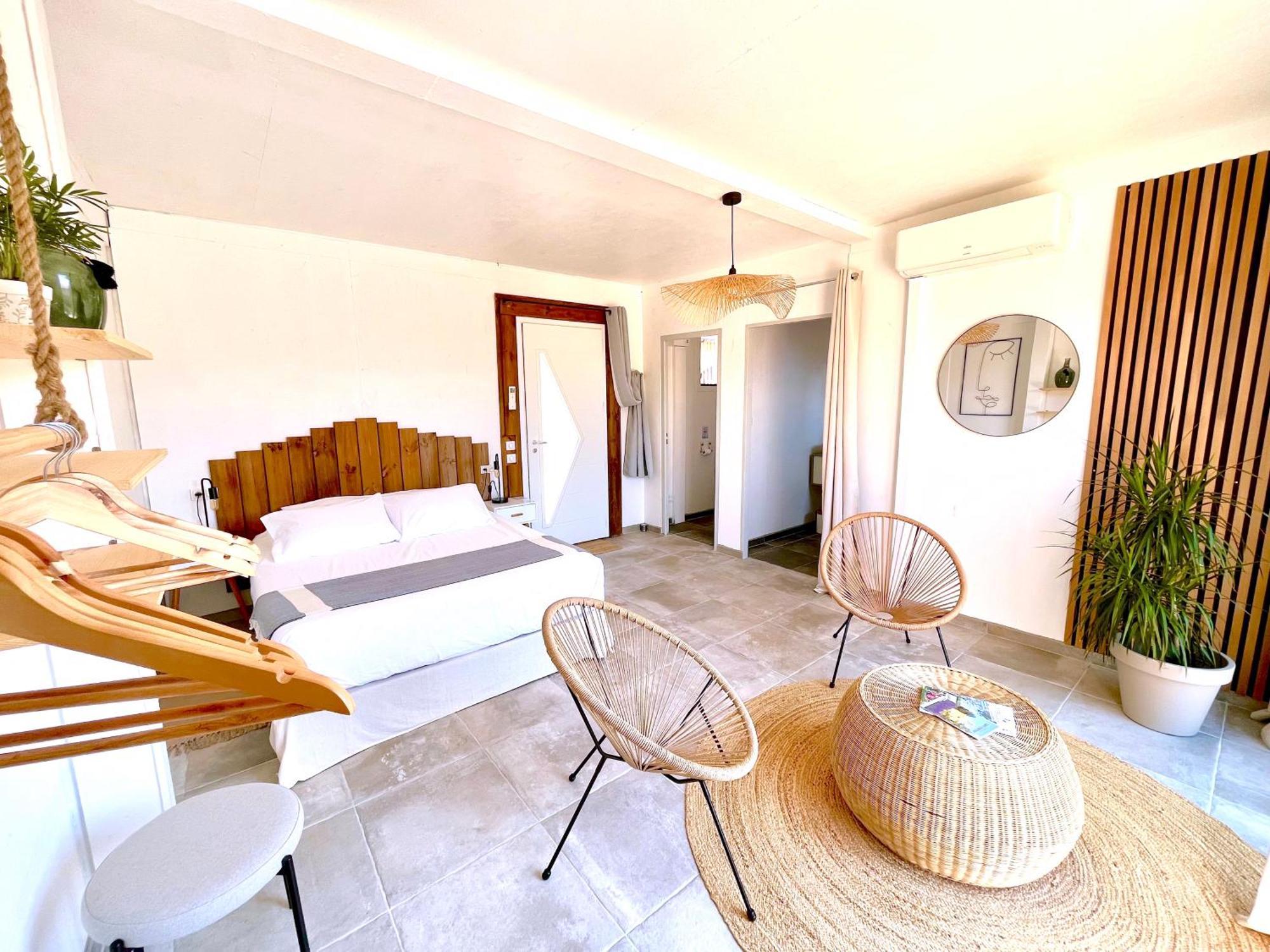 Nuiki Lodges - Chambres D'Hotes Montségur-sur-Lauzon Kültér fotó